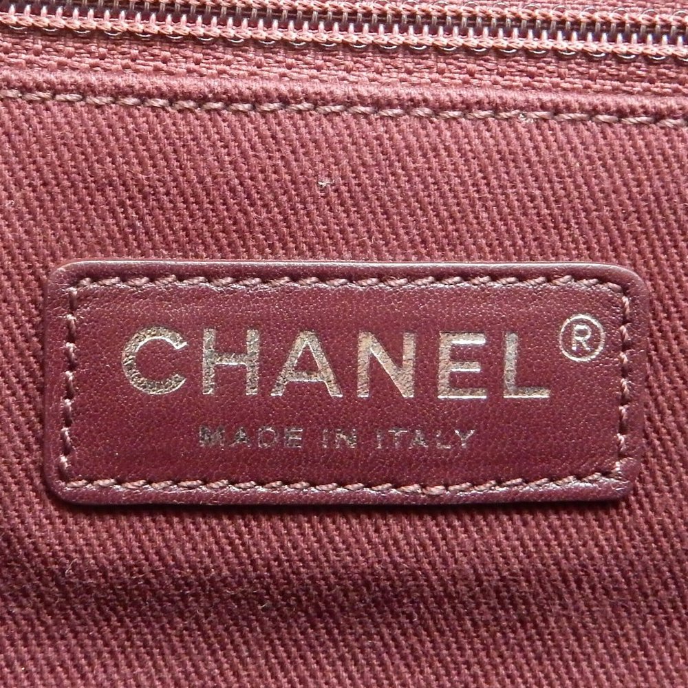 Chanel Suede Leather - Picture 10 of 14